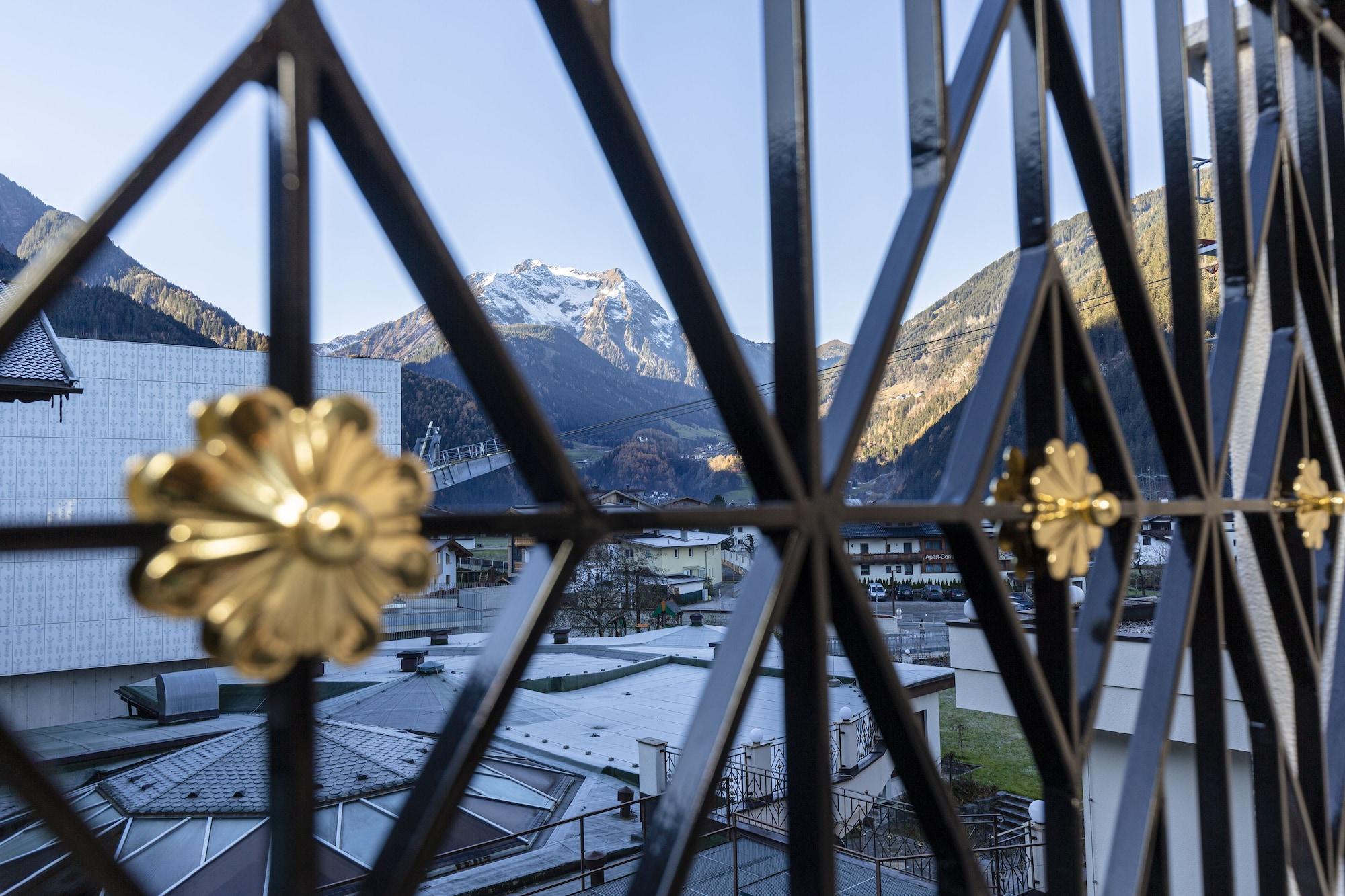 Strass - Sport & Spa Hotel Mayrhofen Exterior photo