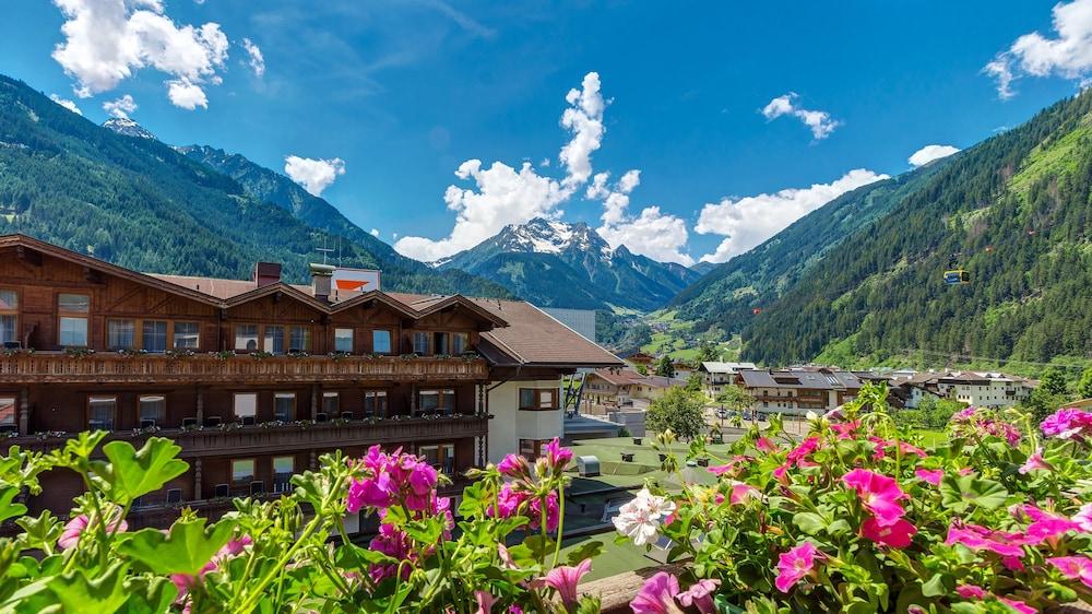 Strass - Sport & Spa Hotel Mayrhofen Exterior photo