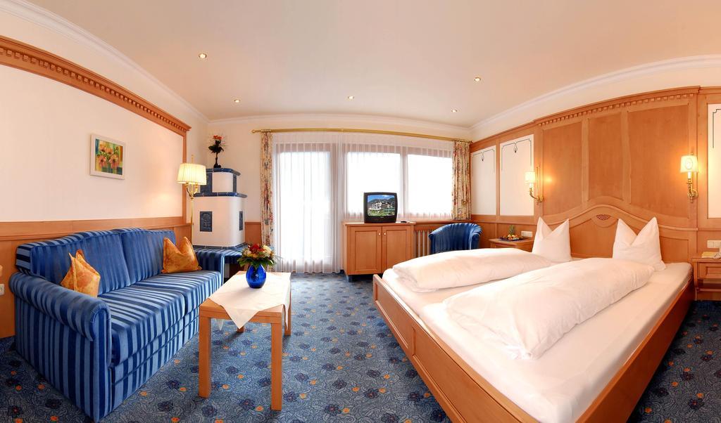 Strass - Sport & Spa Hotel Mayrhofen Room photo